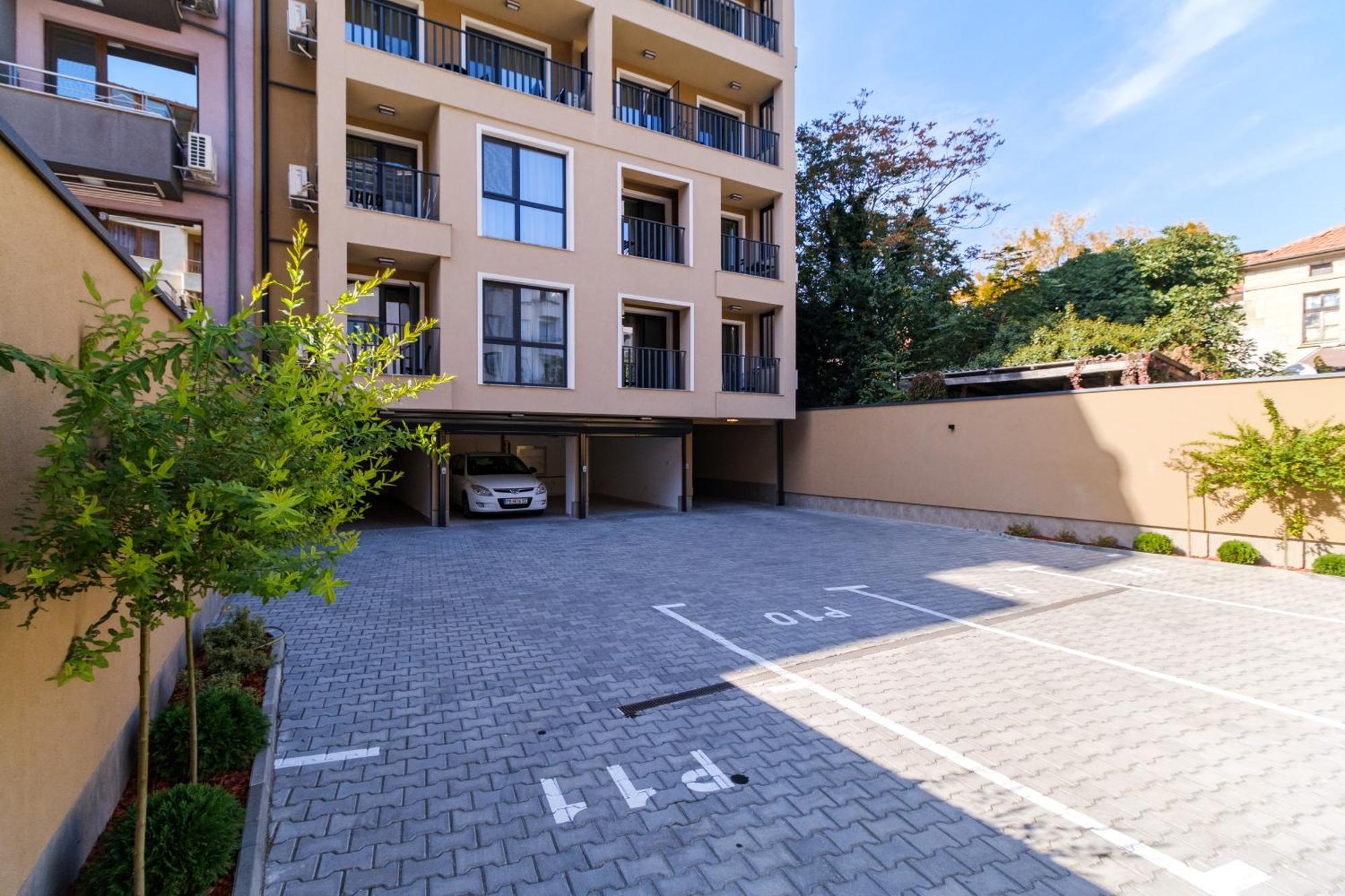 Ldv 13 Apartments Free Private Parking Plovdiv Luaran gambar