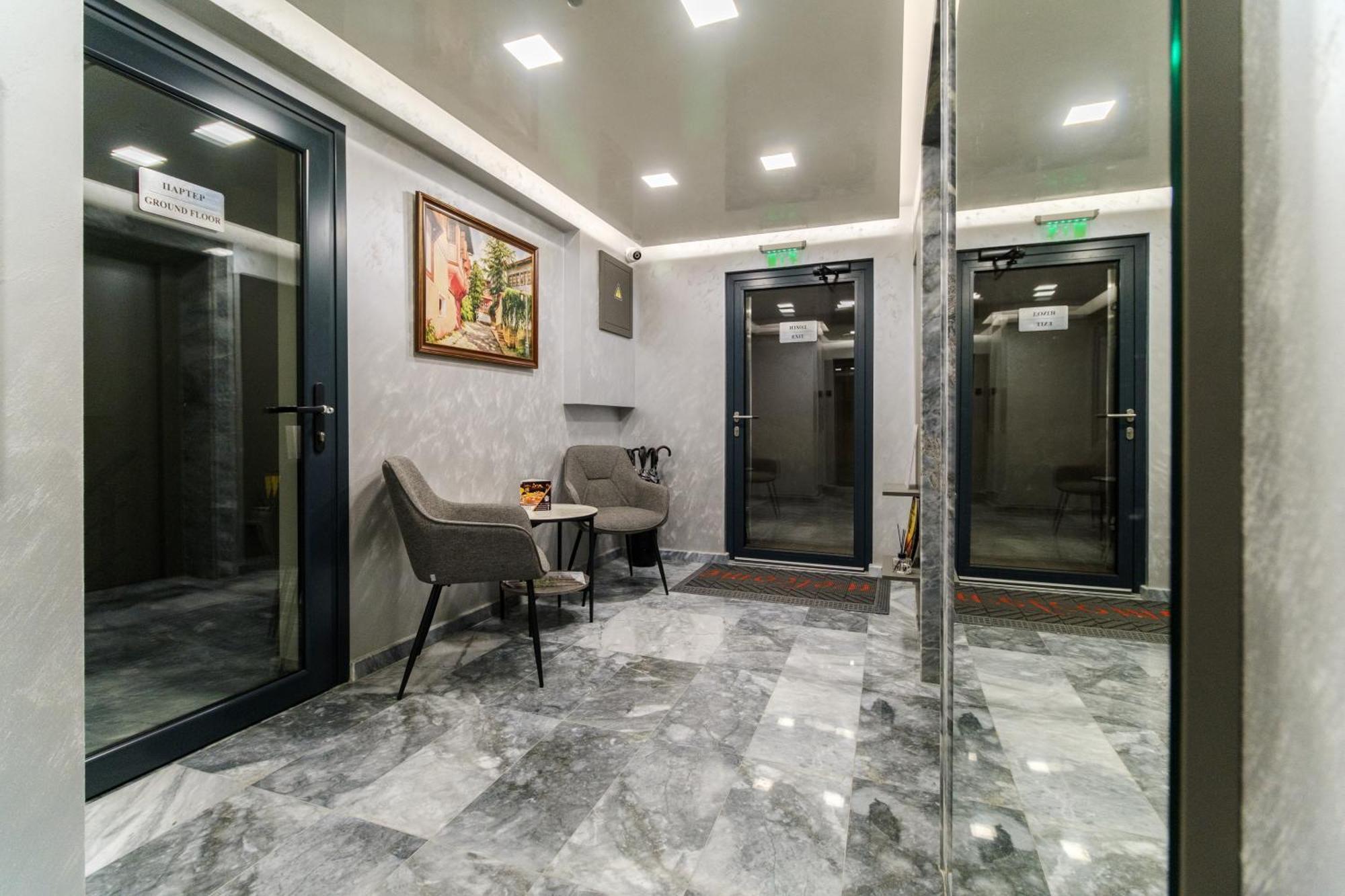 Ldv 13 Apartments Free Private Parking Plovdiv Luaran gambar