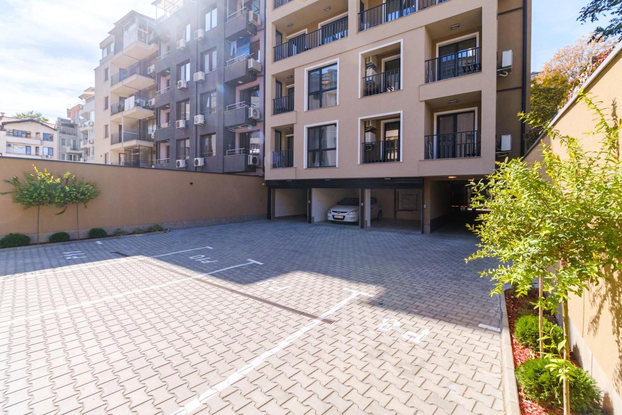 Ldv 13 Apartments Free Private Parking Plovdiv Luaran gambar